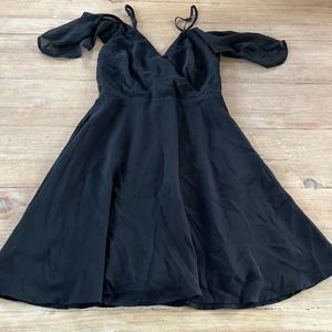 Lulu’s Women’s Black Cold Off Shoulder Skater Dress Size XS Lined